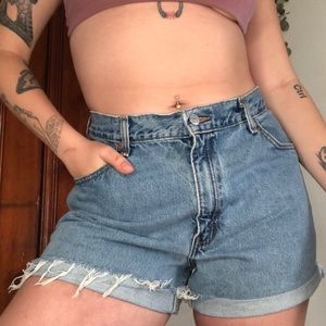 550 LEVIS DENIM SHORTS